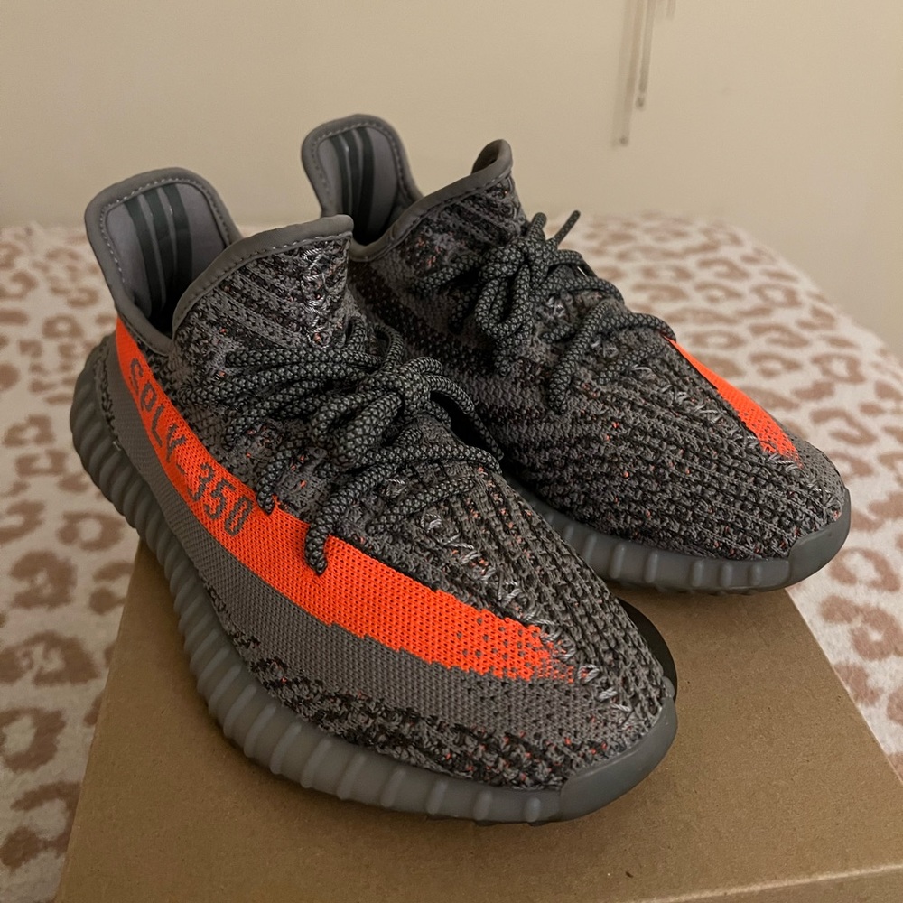 Yeezy 350 v2 beluga grey/orange size 7.5 (women’s 9)